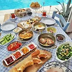 Katre 2* Alacati