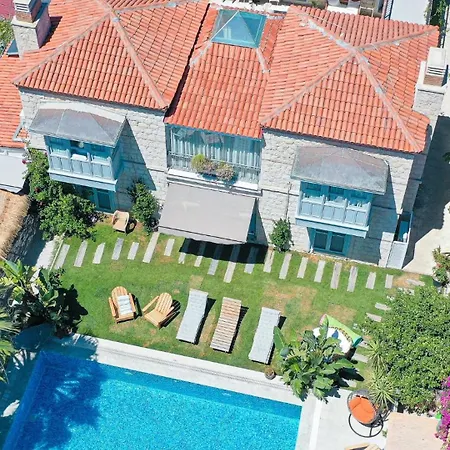 Katre Alacati